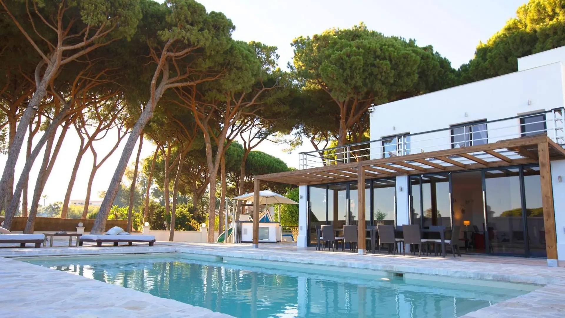 Villa Gaulthier contacts